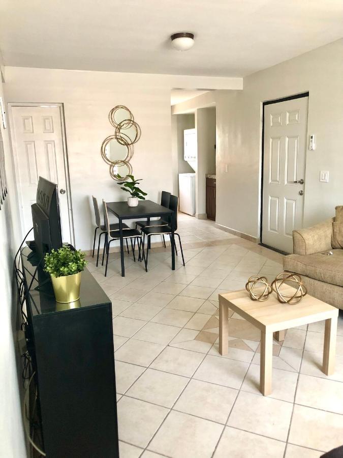 メヒカリDepartamento Zona Dorada H2アパートメント エクステリア 写真
